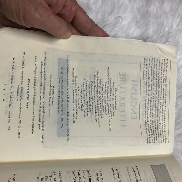 THE Norton Anthology of English Literature Ninth Edition The Major Authors - Picture 8 of 11